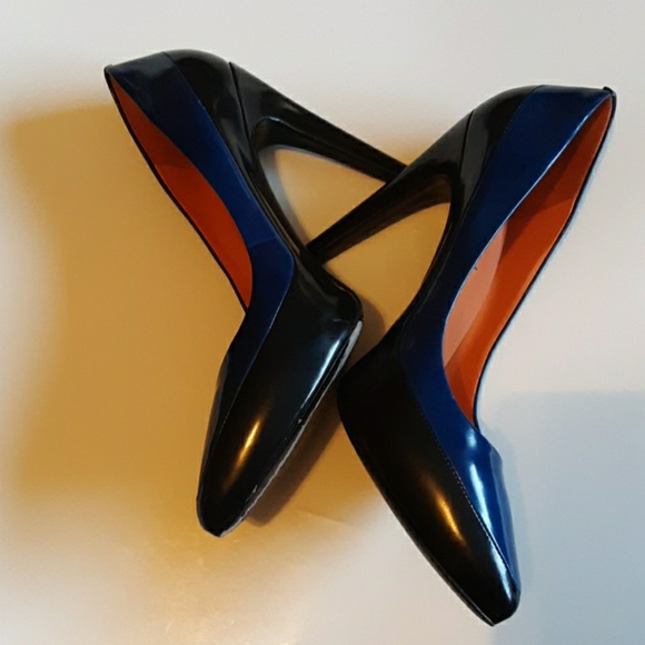 VIA SPIGA Stiletto black & blue heels size 8 1/2M - Picture 2 of 8